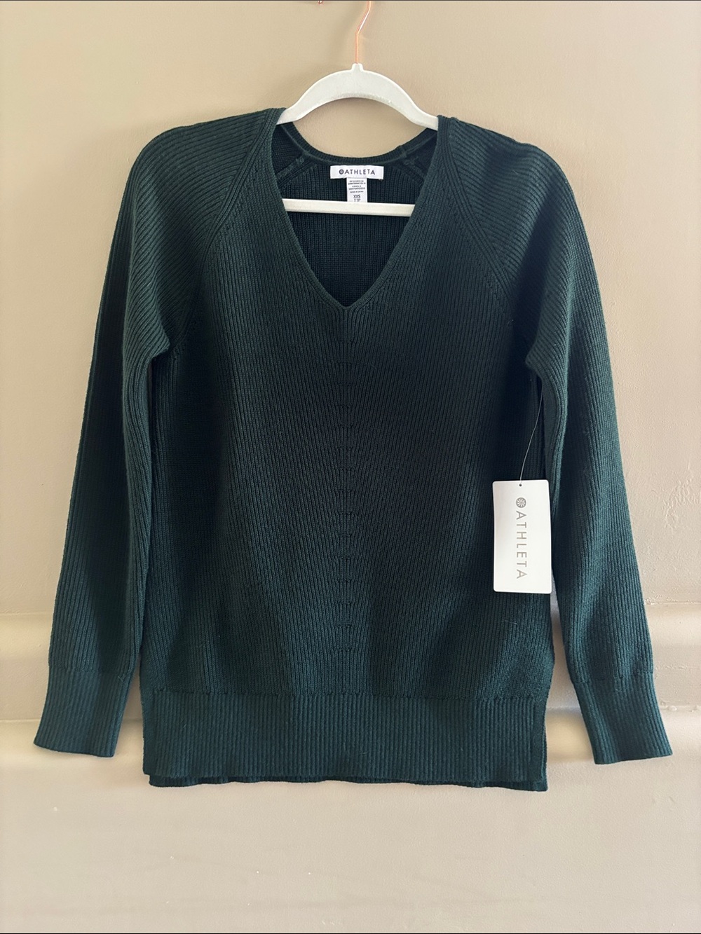 Athleta Hanover V-Neck Sweater. Dark Green. XXS. NWT.